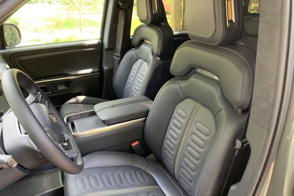 2023 Rivian R1S Launch Edition - Image 22