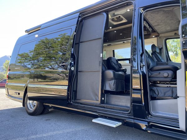 2015 Airstream Interstate 3500 Lounge EXT - Image 14