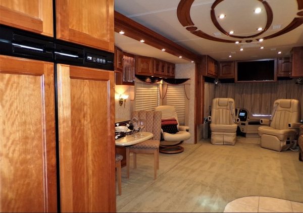 2005 Country Coach Allure 470 Series Mckenzie Bridge - Image 15