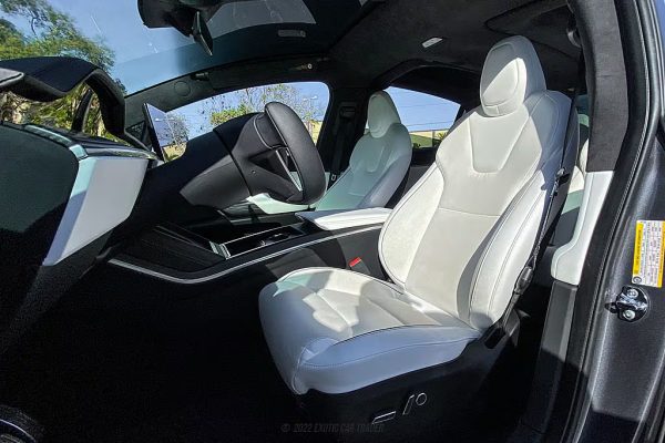 2022 Tesla Model X Plaid - Image 36