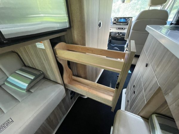 2020 Airstream Interstate 19 Tommy Bahama Edition 4x4 - Image 201