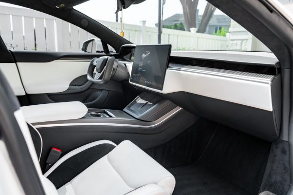 2024 Tesla Model S Plaid - Image 42