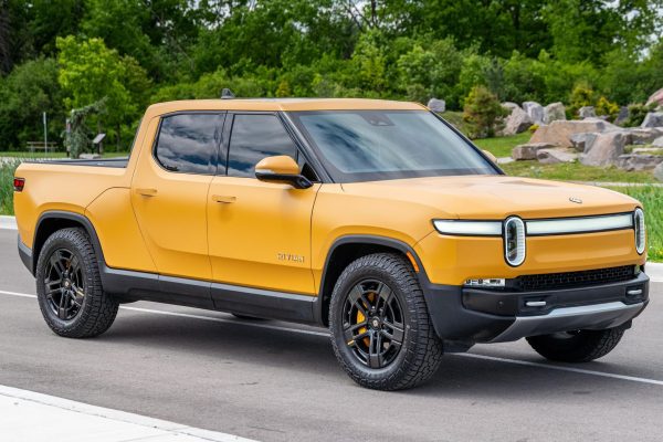 2023 Rivian R1T Adventure Edition - Image 2