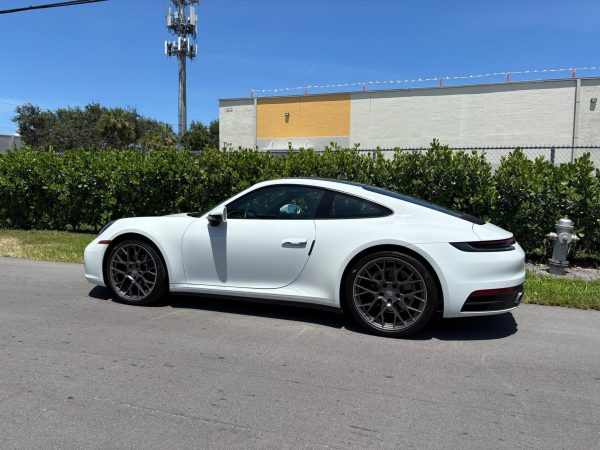 2021 Porsche 911 Carrera - Image 4