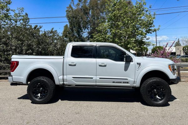 2022 Ford F-150 XLT Black Ops - Image 23