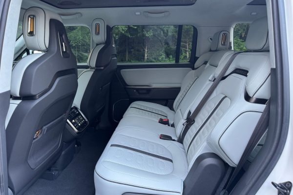 2025 Rivian R1S Adventure Edition - Image 103