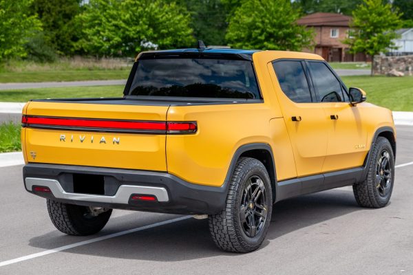 2023 Rivian R1T Adventure Edition - Image 4
