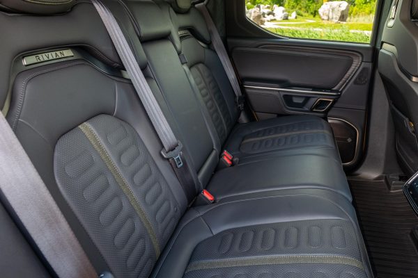 2023 Rivian R1T Adventure Edition - Image 7