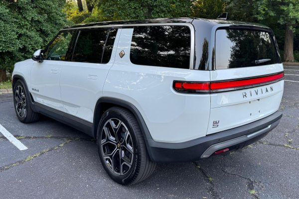2025 Rivian R1S Adventure Edition - Image 105