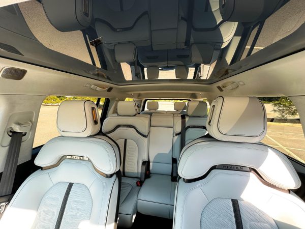 2023 Rivian R1S Adventure Edition - Image 18