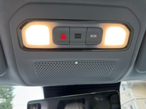 2025 Rivian R1S Adventure Edition - Image 81