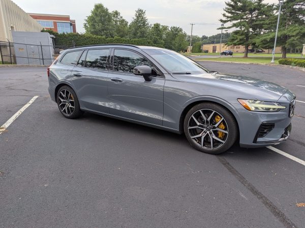 2022 Volvo V60 T8 Polestar Engineered Extended Range