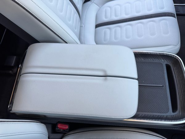 2025 Rivian R1S Adventure Edition - Image 82
