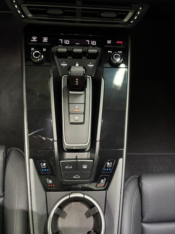 2021 Porsche 911 Carrera - Image 12