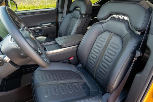 2023 Rivian R1T Adventure Edition - Image 12