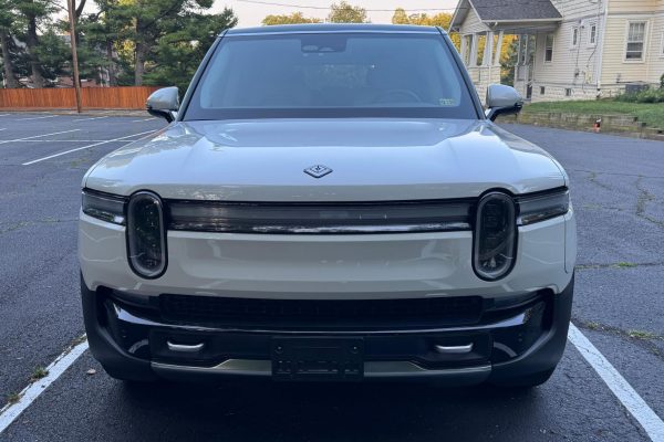 2025 Rivian R1S Adventure Edition - Image 96