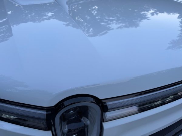 2025 Rivian R1S Adventure Edition - Image 9