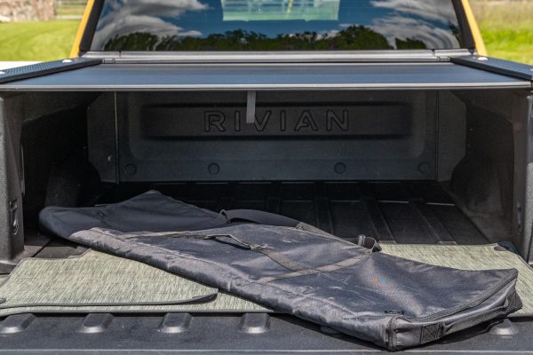 2023 Rivian R1T Adventure Edition - Image 18