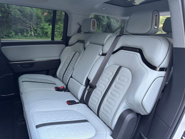 2025 Rivian R1S Adventure Edition - Image 11