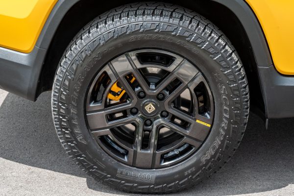 2023 Rivian R1T Adventure Edition - Image 26