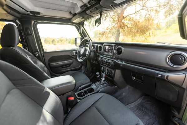 2022 Jeep Gladiator Willys - Image 29