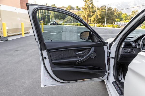 2018 BMW M3 Competition Package - Image 32
