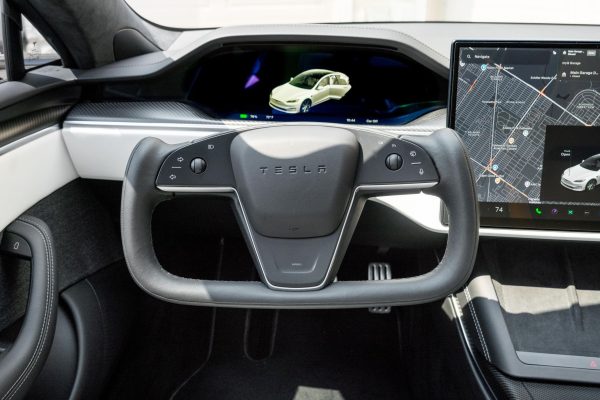 2024 Tesla Model S Plaid - Image 6