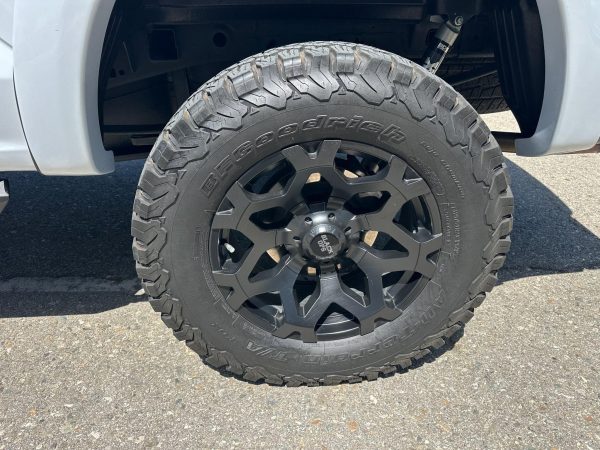 2022 Ford F-150 XLT Black Ops - Image 61