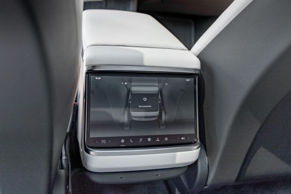 2024 Tesla Model S Plaid - Image 10