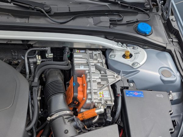 2022 Volvo V60 T8 Polestar Engineered Extended Range - Image 40