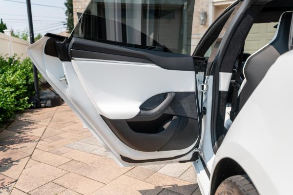 2024 Tesla Model S Plaid - Image 21