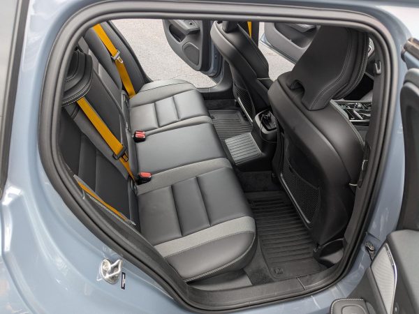 2022 Volvo V60 T8 Polestar Engineered Extended Range - Image 48