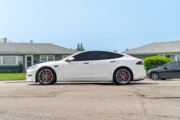 2024 Tesla Model S Plaid - Image 2