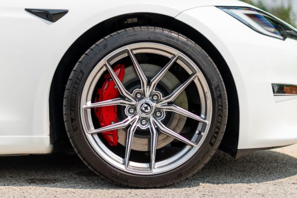 2024 Tesla Model S Plaid - Image 29