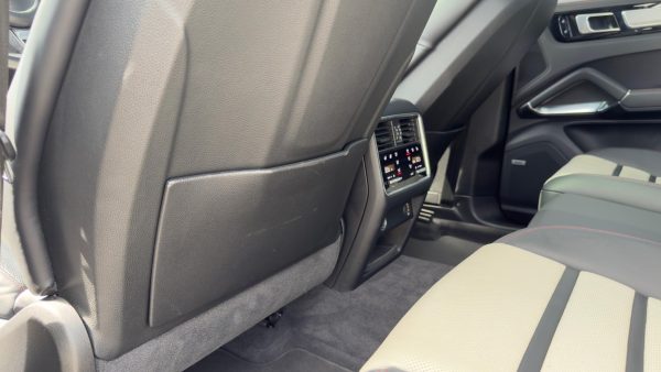 2019 Porsche Cayenne Turbo - Image 86