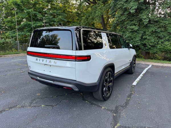 2025 Rivian R1S Adventure Edition - Image 3