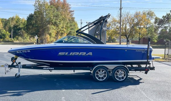 2011 Supra 22 SSV - Image 2