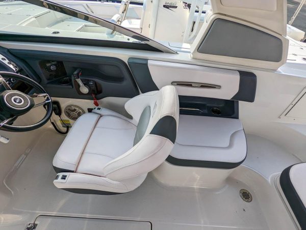 2020 Chaparral 257 SSX OB - Image 12
