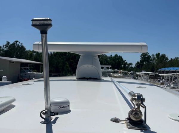 2017 Everglades 273 CC - Image 17