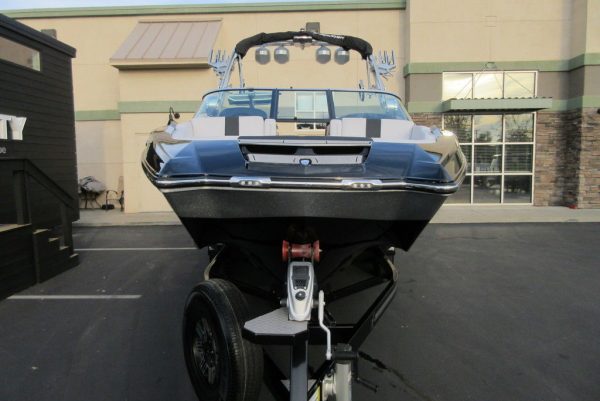 2020 MasterCraft X24 - Image 30