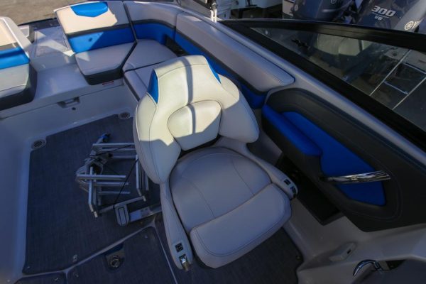 2017 Chaparral Vortex 2430 VRX - Image 3