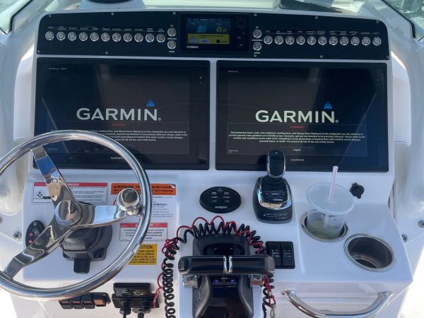 2017 Everglades 273 CC - Image 11