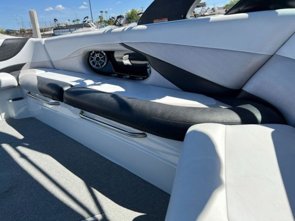 2014 Centurion Enzo FX44 - Image 29