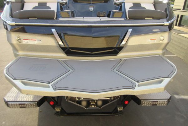 2020 MasterCraft X24 - Image 62