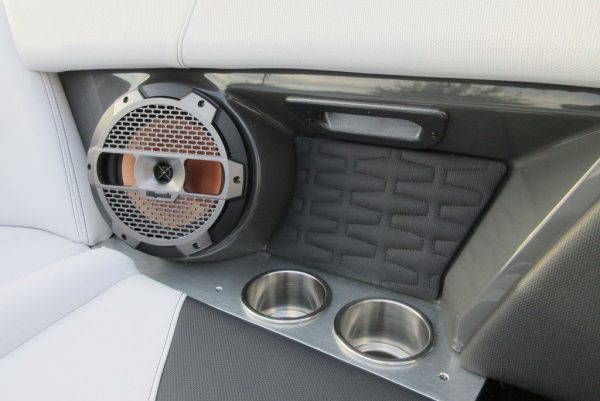 2020 MasterCraft X24 - Image 67