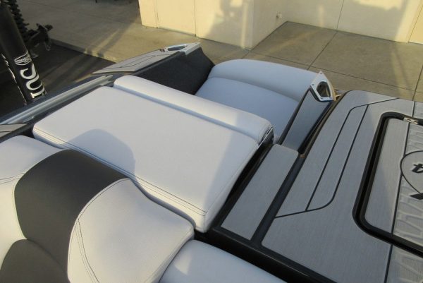 2020 MasterCraft X24 - Image 21
