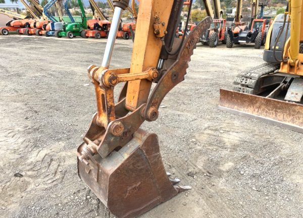 2016 Case CX80C - Image 14