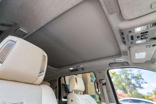 2022 Cadillac Escalade ESV 4WD Platinum - Image 91
