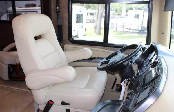 2015 Tiffin Allegro Red 33AA - Image 14