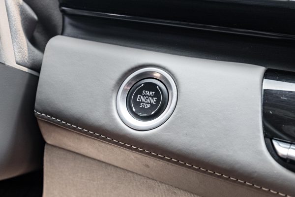 2022 Cadillac Escalade ESV 4WD Platinum - Image 8